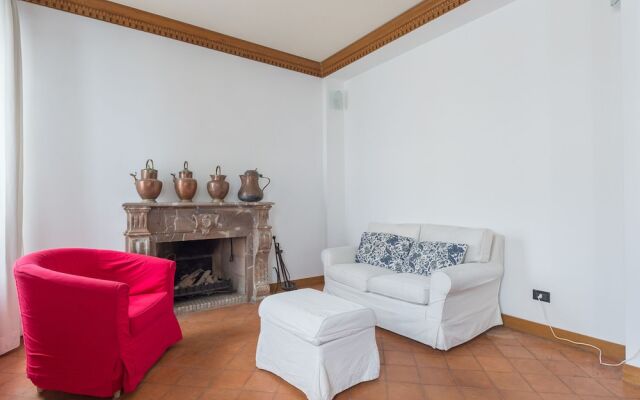 Rsh Luxury Trevi Fountain Apartment