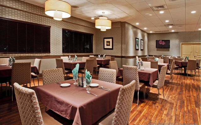 Radisson Hotel Freehold