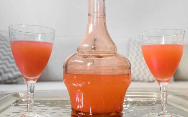 Central Luxurious Apartments Close to the Sea