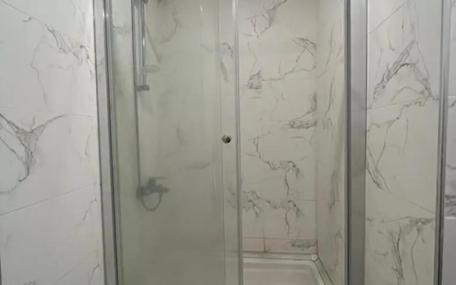 COMFORTABLE 2 BEDROOM FOR 6 PEOPLE AT Taksim