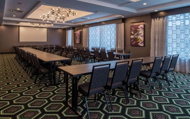 Hampton Inn & Suites Winston-Salem Downtown