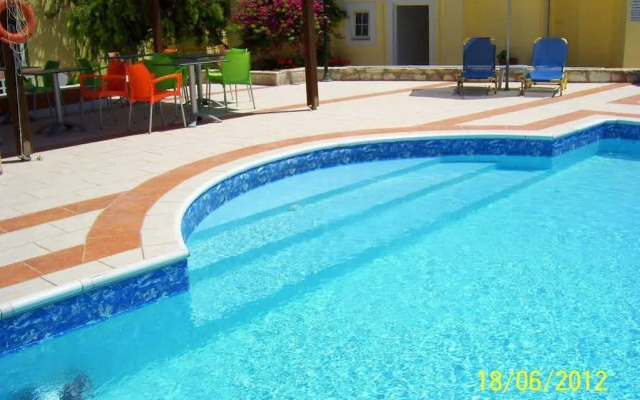 Apelia Hotel
