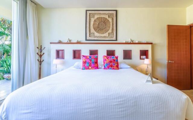 Beautiful Ground Floor Two Bedroom Suite at Ixchel