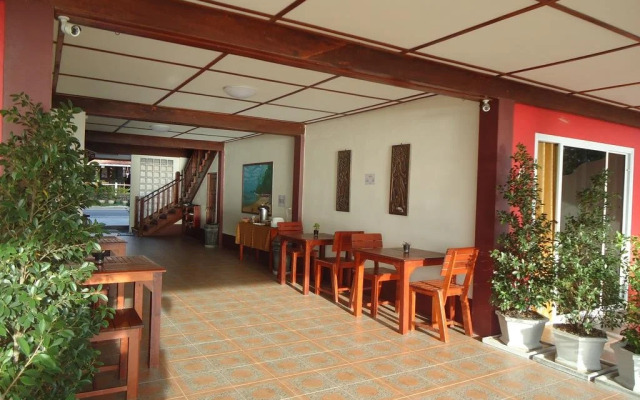 Sea Breeze House, Naiplao Beach