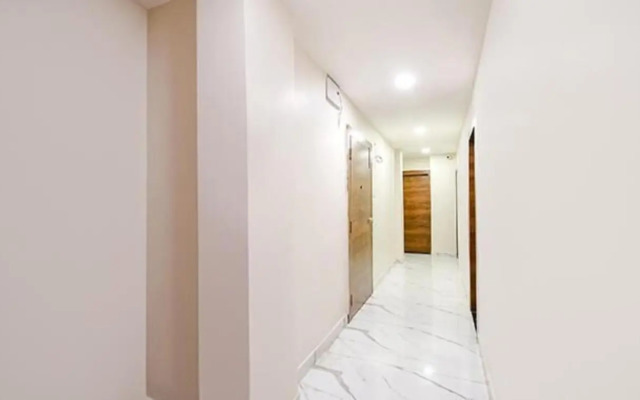 Fabhotel Dak Plaza