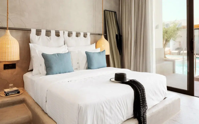 Pearl Beach Hotel