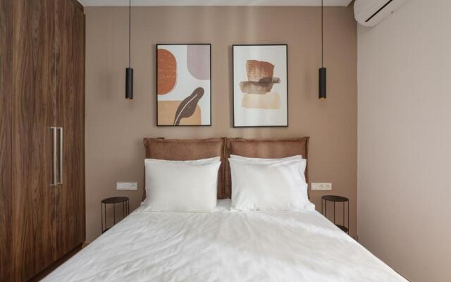 Downtown Luxury Apartment #2