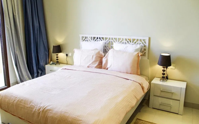 Serene Lagoon View With Terrace