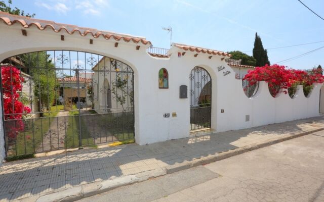 Villa Acogedora Para 13 Personas en Cambrils
