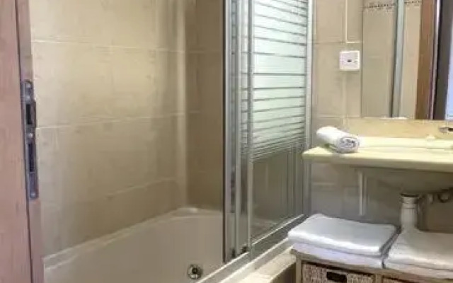 Amdar 2BR Garden Apt EILAT