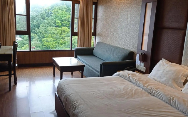 Hotel Vishnu Palace