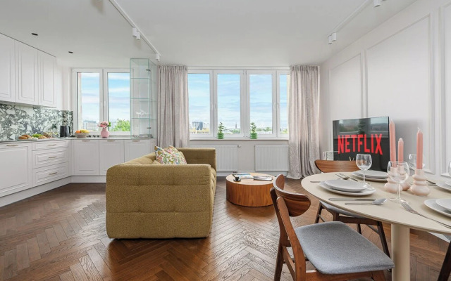 Lumina spacious apartment with parking