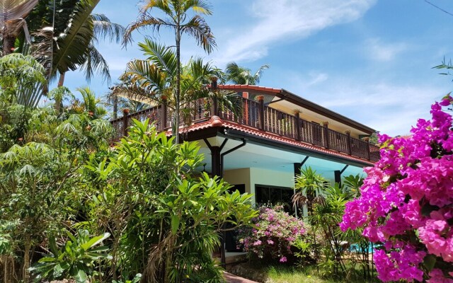 Beachfront Resort Villa Fleur w Private Pool at Only 20 Meters From Beach