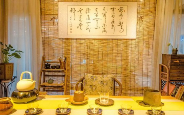 Mehome Boutique Fuxinglong Branch