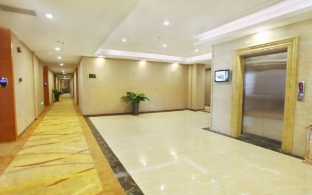 Guangzhou Helong Hotel
