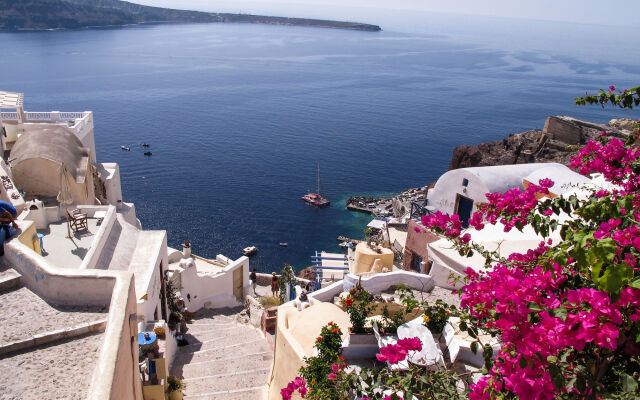 Santorini Paradise