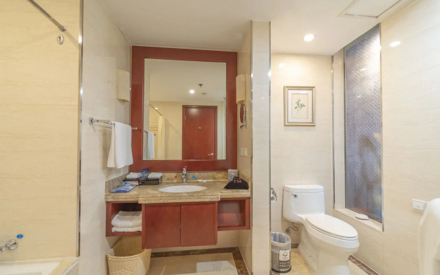 Ramada Plaza Chongqing West