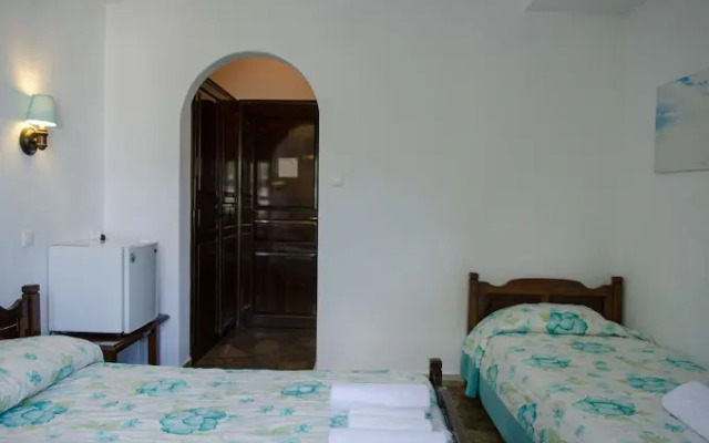 Elli Hotel