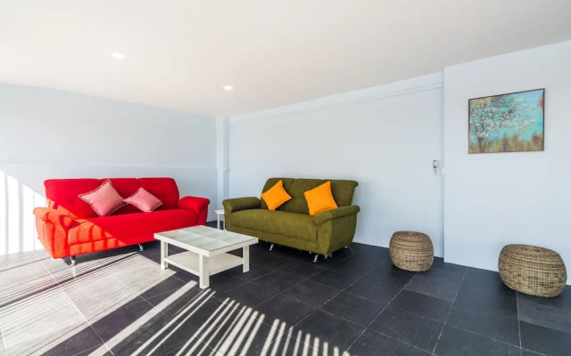 Kata Top View by Lofty