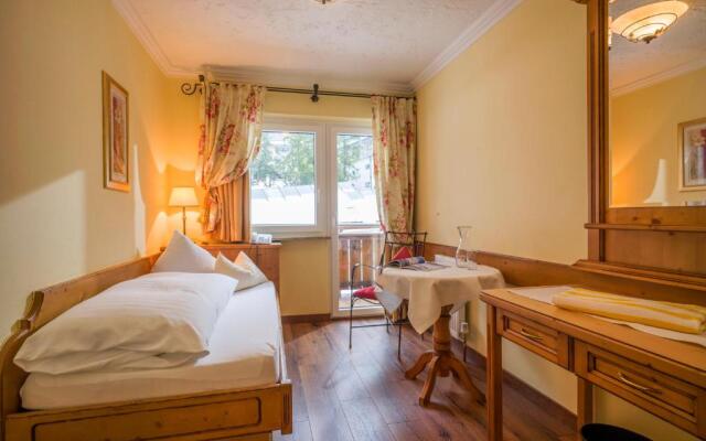 Hotel Pension Rotspitz