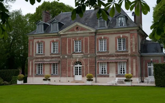 Chateau de Maillot