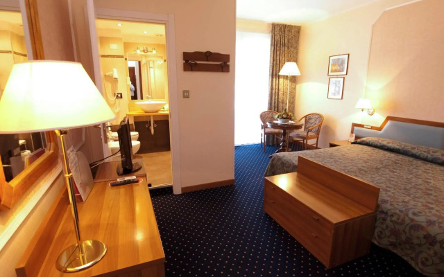 Hotel Elena