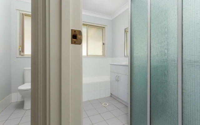 19 Melaleuca Crescent Catalina