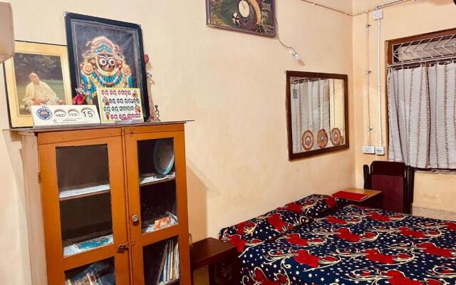 Divine view _ 1 Double Bed – SwarnaBhavan