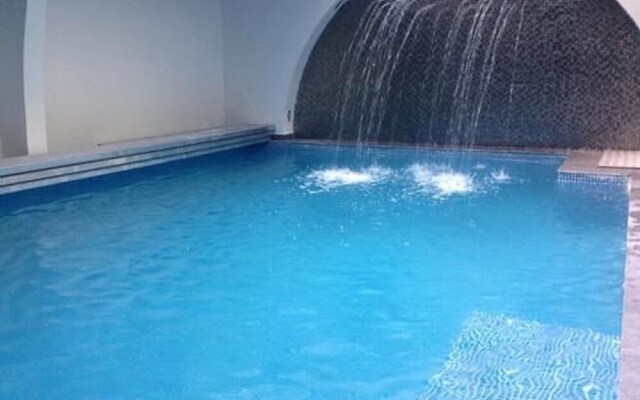 Fly Hotel