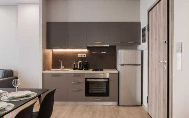 Piraeus Deluxe 2BDR Apt - near metro and port