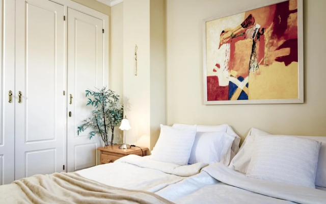 SAT24 - 2 bedroom, close to Puerto banus