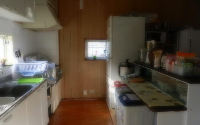 Okinawa Guest House Fushinuyauchi - Hostel