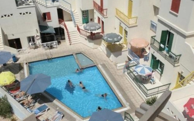 Sea 'n Lake View Hotel Apartments