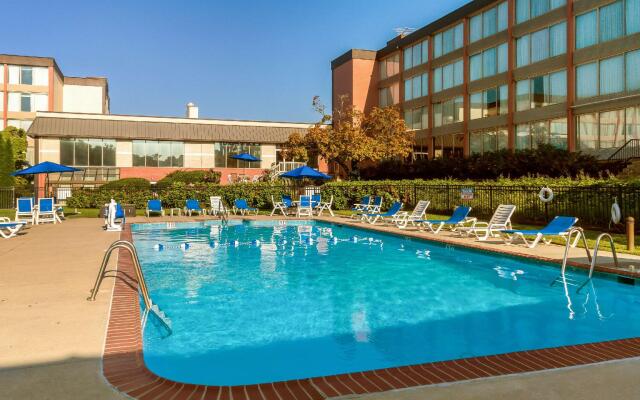 Chester Hotel & Conference Center