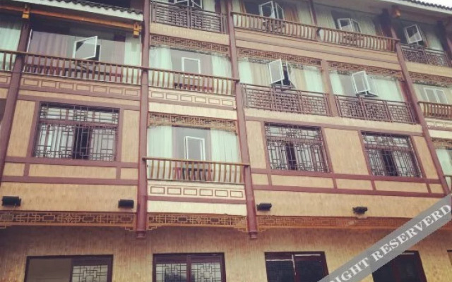 Lanjing Homestay (Kaili Miao Dong Ethnic Park)