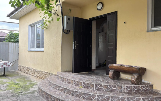 Cottage on Metreveli street