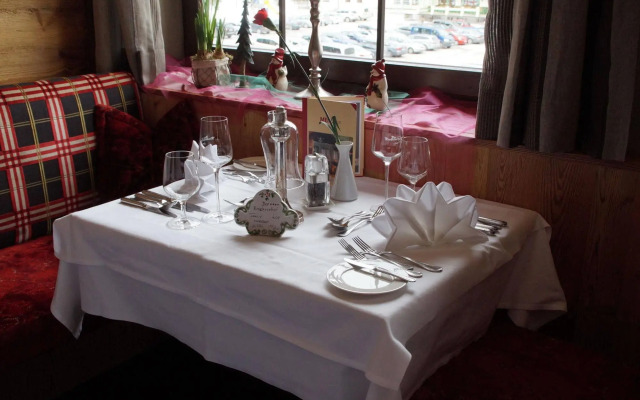 VALARA Alpine Art Hotel