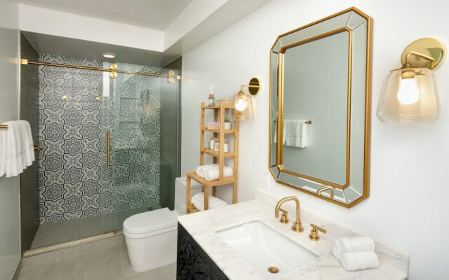 Cardiff by the Sea Lodge