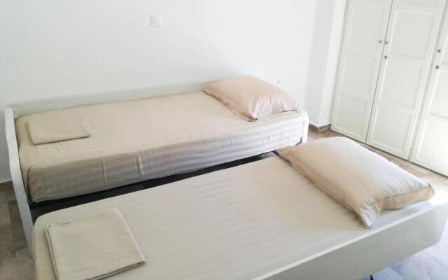 Central flat, 300m from the beach