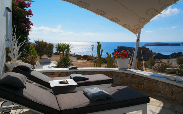 Onar Suites & Villas