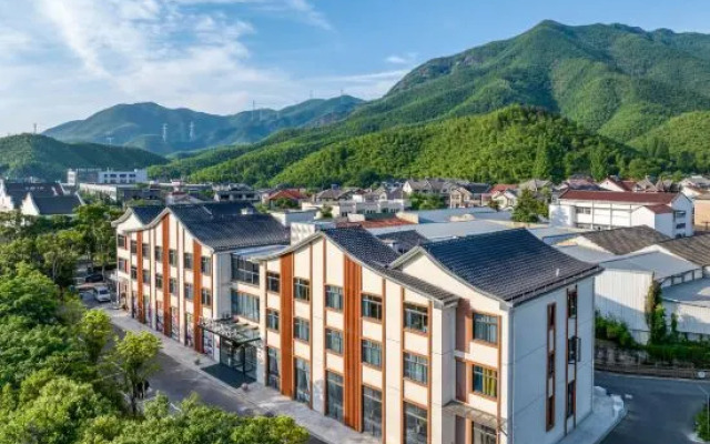Feronia Hotel
