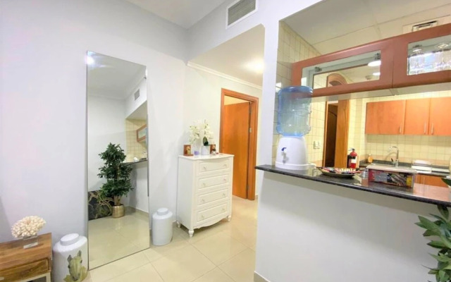 Gorgeous 1bedroom with balcony in Dubai marina