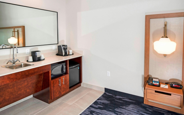 Fairfield Inn & Suites by Marriott Ottawa Airport