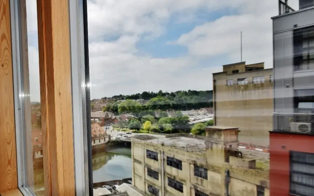 Empire Serviced Apartments