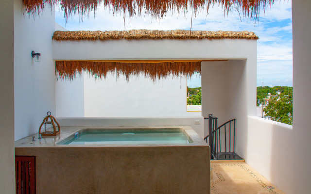 KA'A New Penthouse Private Rooftop Pool