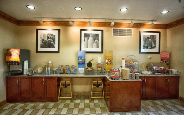 Hampton Inn Marion