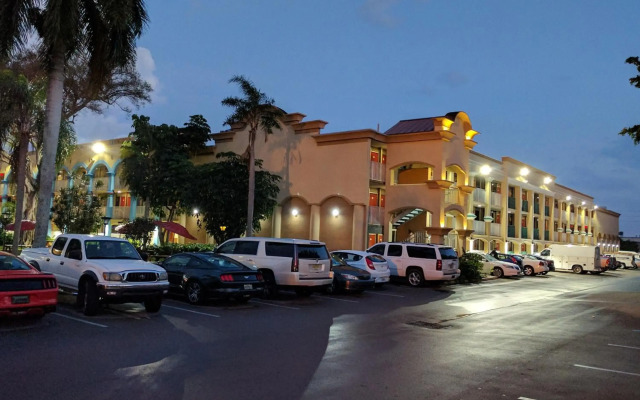 Red Carpet Inn Airport and Cruise Port Hotel Fort Lauderdale