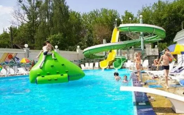 Yolki Hostel