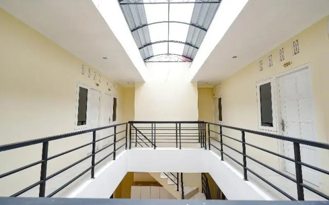 Wisma Fortuna Syariah by OYO Rooms