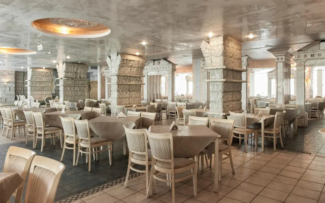 Chaika Beach Resort